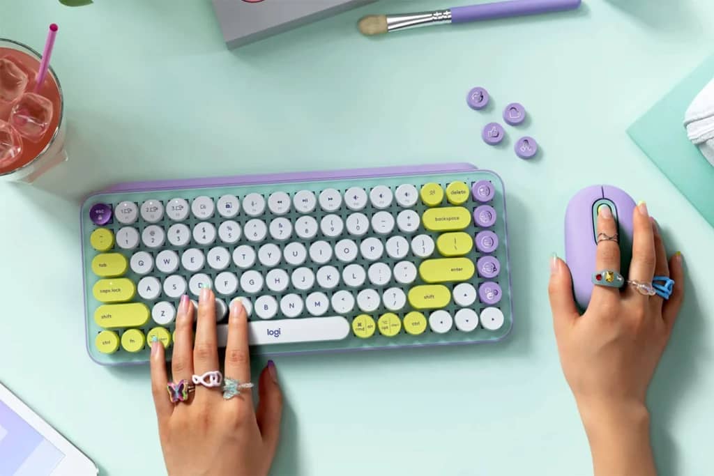 Por que os teclados não seguem a ordem alfabética? Descubra o motivo